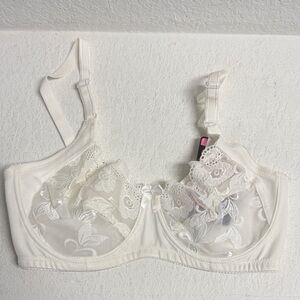 NWT Elegant White Lace Wide Strap Bra 36 D